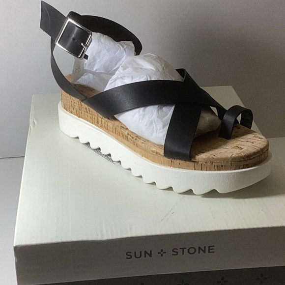SUN STONE Womens Pheobii Faux Leather Ankle Strap Platform Sandals - Picture 9 of 11